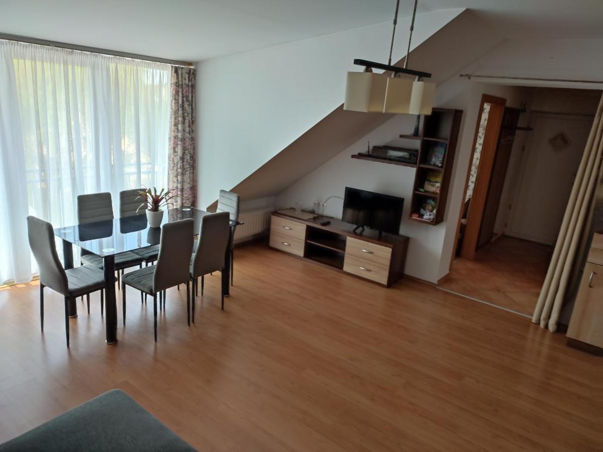 Larix Apartman Sárvár Εξωτερικό φωτογραφία